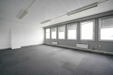 Vente Bureaux / Locaux professionnels, 70 m2 à Vénissieux (69200) en France