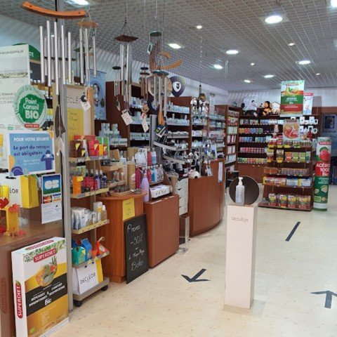 Vente Produits diététiques, naturels, phytothérapie, compléments alimentaires dans une galerie marchande d'un hypermarché, à Quimper (29000) en France