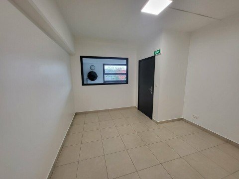 Vente Bureaux / Locaux professionnels, 40 m2 à Bourgoin-Jallieu (38300)