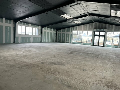 Vente Local d'activité / Entrepôt, 360 m2 à Chartres (28000)