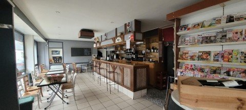 Vente Bar, Brasserie, Loto, Tabac 20 couverts avec terrasse dans le Cher (18)