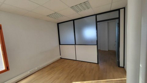 Vente Bureaux / Locaux professionnels, 125 m2 à Saint-Nazaire (44600) en France