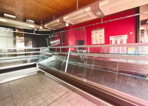 Vente Murs commerciaux, 126 m2 près de Compiègne (60200)