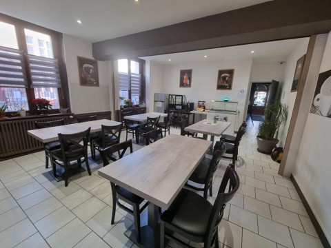 Vente Hôtel restaurant de 8 chambres avec salle de séminaire et terrasse près de Montargis (45200) en France