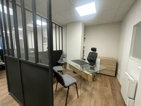 Vente Boutique de 60 m2 dans une rue piétonne, à Chartres (28000) en France