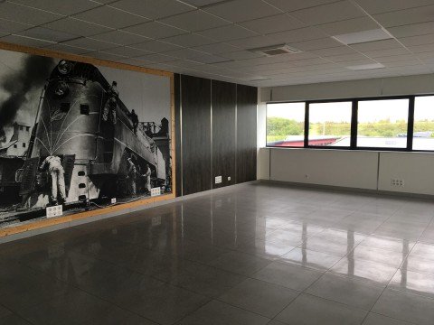 Vente Bureaux / Locaux professionnels, 125 m2 à Chartres (28000) en France