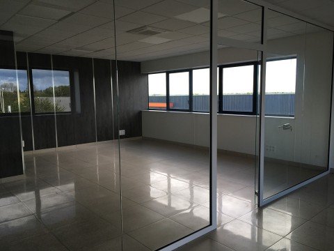 Vente Bureaux / Locaux professionnels, 149 m2 à Chartres (28000)