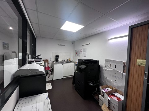 Vente Bureaux / Locaux professionnels, 60 m2 à Caen (14000) en France