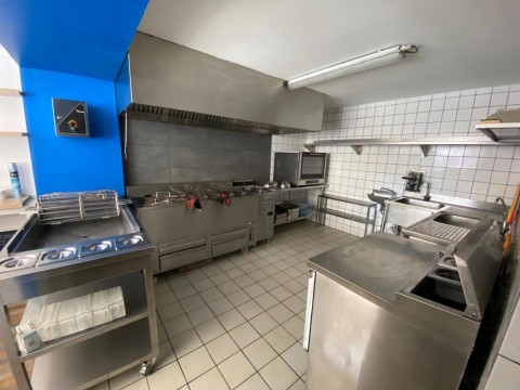 Vente Restauration rapide en plein centre d'Arès (33740) en France