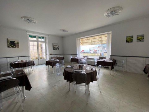 Vente Hôtel restaurant 2* de 7 chambres avec terrasse à Angoulême (16000)