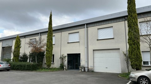 Vente Bureaux / Locaux professionnels, 120 m2 à Brie-Comte-Robert (77170) en France