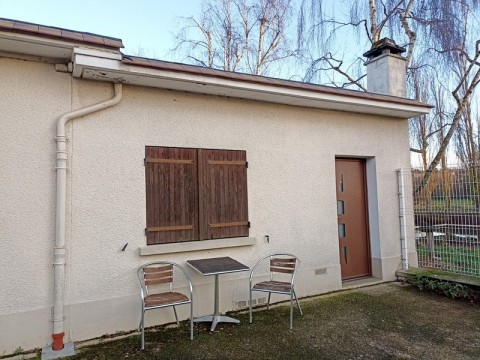 Vente Local commercial de 20 m2 pour une activité libérale ou artisanale proche d'Ollainville (91290) en France