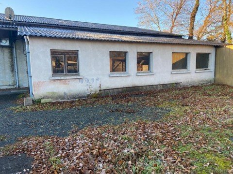 Vente Murs commerciaux, 1700 m2 à Saintes (17100)