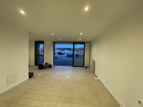 Vente Local commercial de 36 m2 dans une zone fréquentée, à Saint-Nazaire (44600) en France