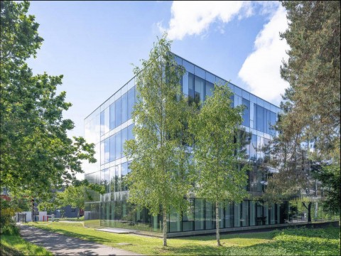 Vente Bureaux / Locaux professionnels, 320 m2 à Saint-Herblain (44800) en France