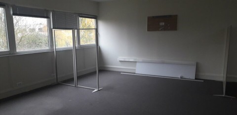 Vente Bureaux / Locaux professionnels, 54 m2 à Chartres (28000) en France