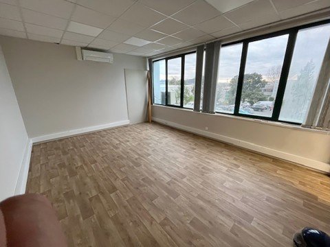 Vente Bureaux / Locaux professionnels, 85 m2 à Saint-Jean-de-Luz (64500) en France