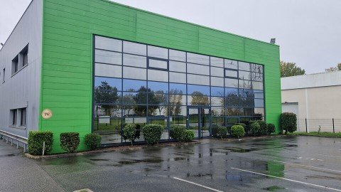 Vente Bureaux / Locaux professionnels, 960 m2 à Fronton (31620) en France