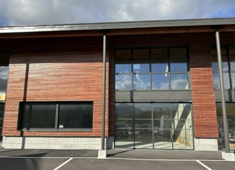 Vente Local commercial ou professionnel de 153 m2 à Villard-de-Lans (38250) en France