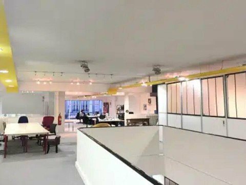 Vente Bureaux / Locaux professionnels, 800 m2 à Rabat (10000) en France