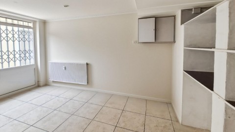 Vente Murs commerciaux, 38 m2 au cœur d'Avignon en France