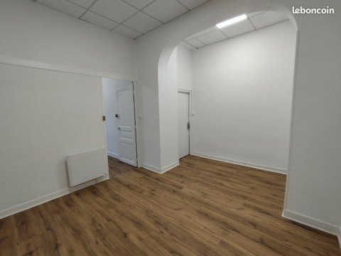 Vente Bureaux / Locaux professionnels, 44 m2 en Dordogne (24) en France