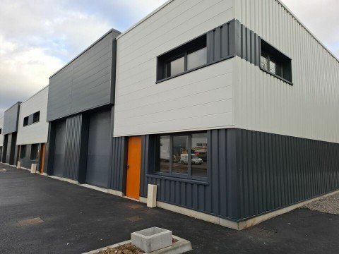 Vente Local d'activité de 150 m2 dans une zone industrielle, à Saint-Nazaire (44600) en France