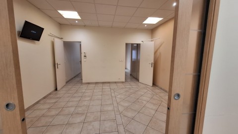 Vente Local commercial de 56 m2 dans une zone fréquentée, à Marseille (13003) en France