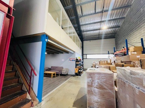 Vente Local d'activité / Entrepôt, 264 m2 à Toulouse (31100) en France