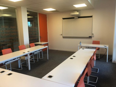 Vente Bureaux / Locaux professionnels, 3450 pi2 à Saint-Herblain (44800) en France