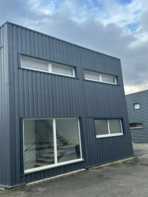 Vente Bureaux / Locaux professionnels, 185 m2 à Viviers-du-Lac (73420)