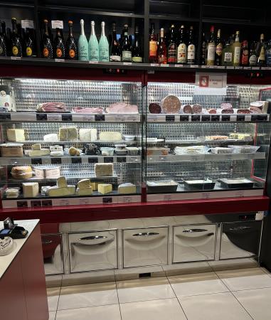 Vente Epicerie fine, fromagerie, vins fins à Granville (50400) en France