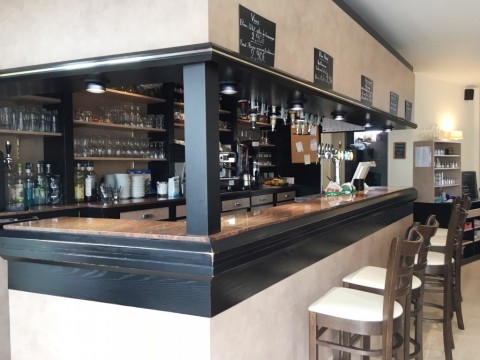 Vente Bar, Brasserie avec terrasse dans le centre ville, à Fougères (35300) en France