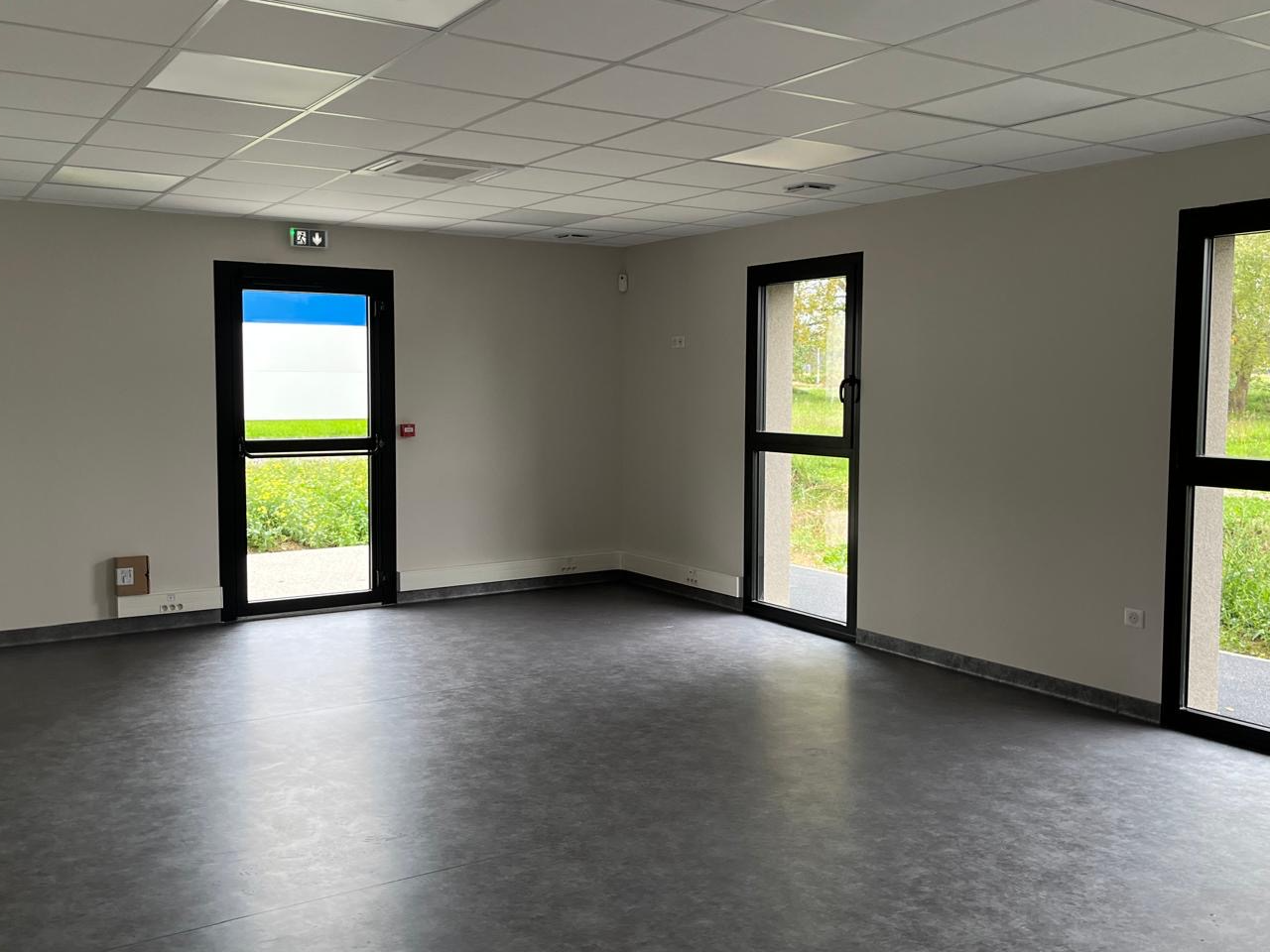 Vente Bureaux / Locaux professionnels, 714 m2 dans le Calvados (14) en France