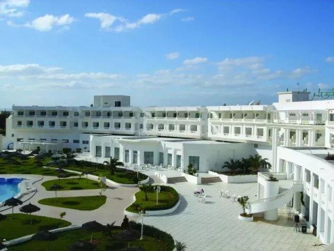 Vente Hôtel restaurant 4* de 150 chambres avec piscine et spa à Hammamet en Tunisie