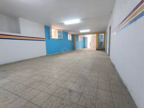 Vente Local commercial , 150 m2 en Tunisie