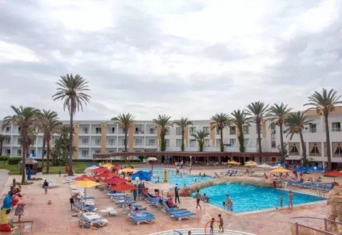 Vente Hotel club village touristique avec parc d'atraction à Monastir (5000) en Tunisie