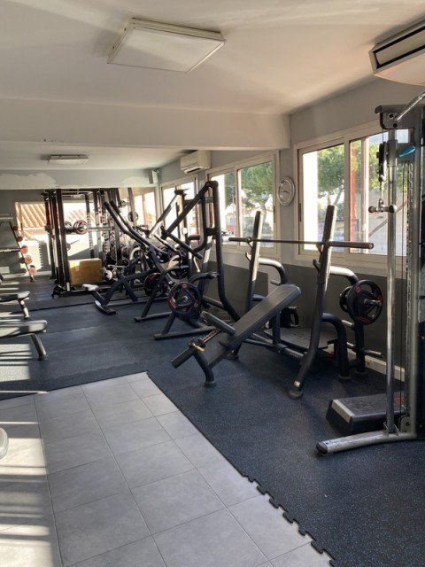 Vente Salle de remise en forme et fitness à Antibes (06160) en France