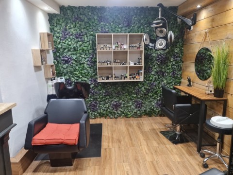 Vente Esthétique / salon de beauté, Salon de coiffure, 32 m2 dans les Hautes Pyrénées (65) en France