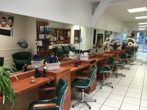 Vente Local commercial actuellement Salon de coiffure, 35 m2 en plein centre ville, à Chartres (28000)