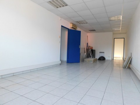 Vente Bureaux / Locaux professionnels, 83 m2 dans les Alpes de Haute Provence (04)