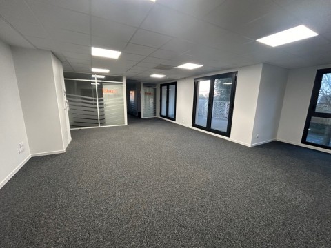 Vente Bureaux / Locaux professionnels, 144 m2 en Ille et Vilaine (35) en France