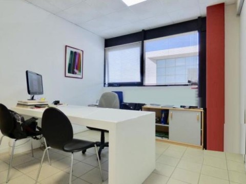 Vente Bureaux / Locaux professionnels, 80 m2 à Narbonne (11100)