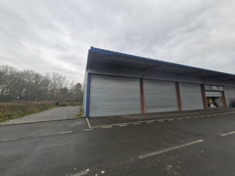 Vente Local commercial , 465 m2 à La Brède (33650)