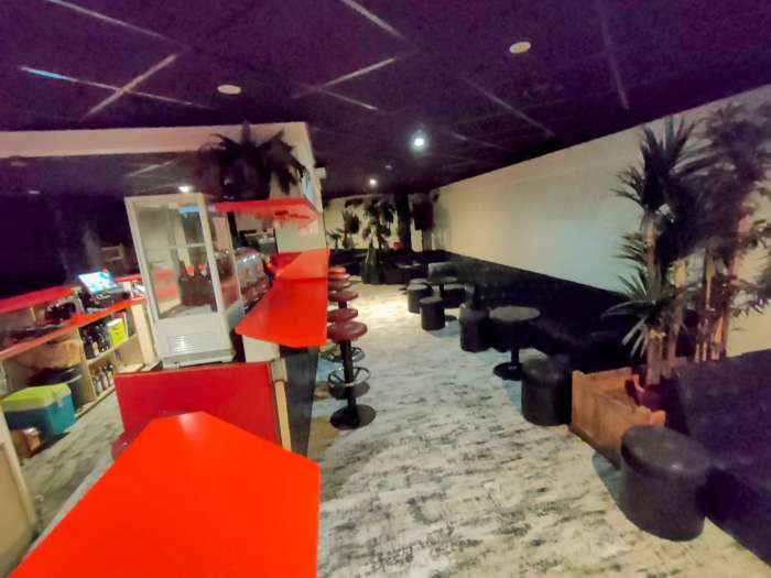 Vente Bar - discothèque de centre ville à Saint-Brieuc (22000) en France