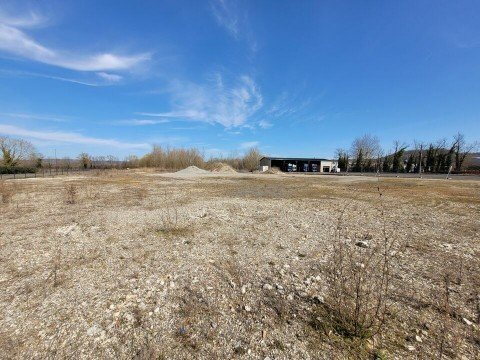 Vente Terrain, 5000 m2 à Bourgoin-Jallieu (38300) en France