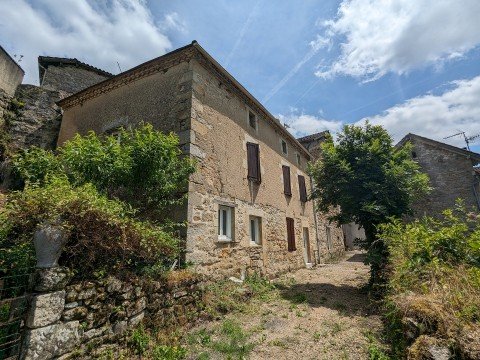 Vente Ensemble de deux maisons de 250 m2 proche de Figeac (46100) en France