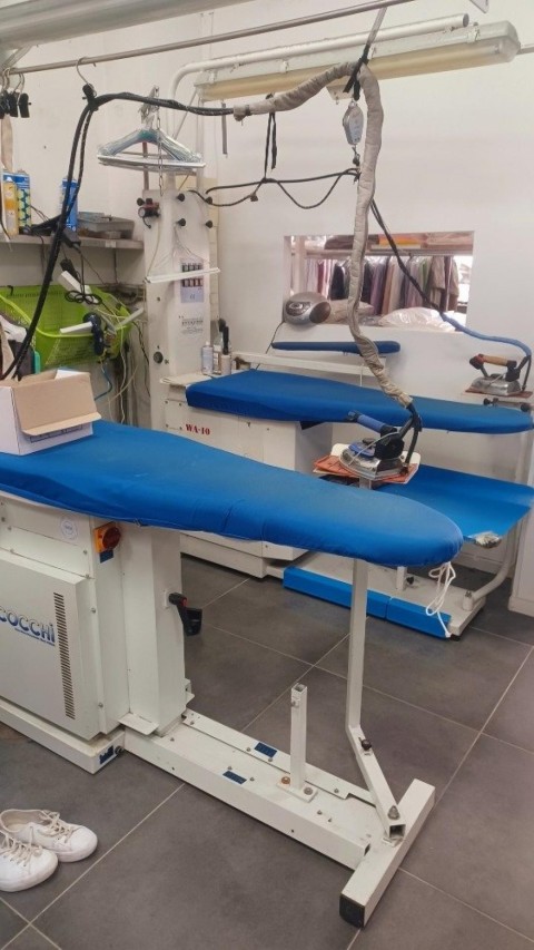 Vente Pressing, Blanchisserie, 70 m2 sur une artère fréquentée, à Paris (75018) en France