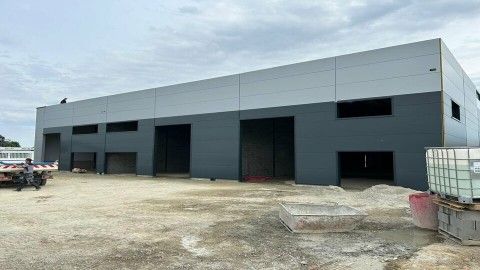 Vente Local commercial , 5120 pi2 à Pibrac (31820) en France