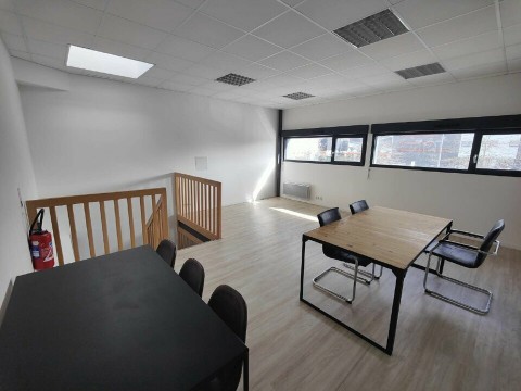 Vente Bureaux / Locaux professionnels, 62 m2 à Saint-Nazaire (44600)